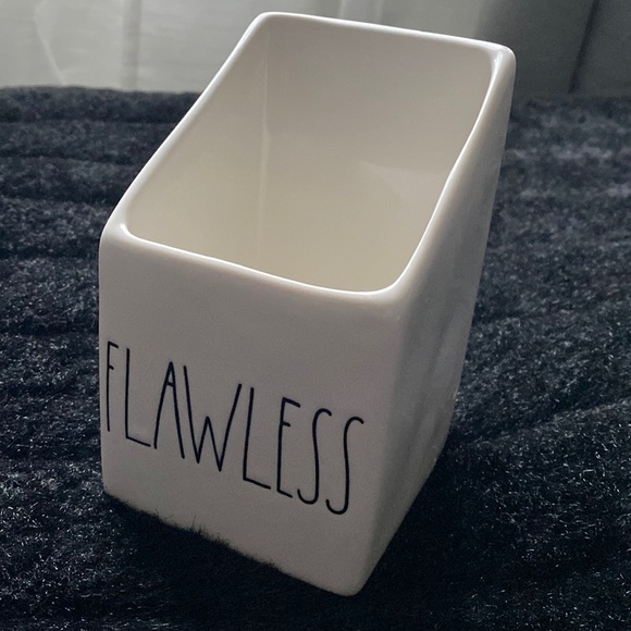Rae Dunn Flawless Makeup Jar - Picture 1 of 5